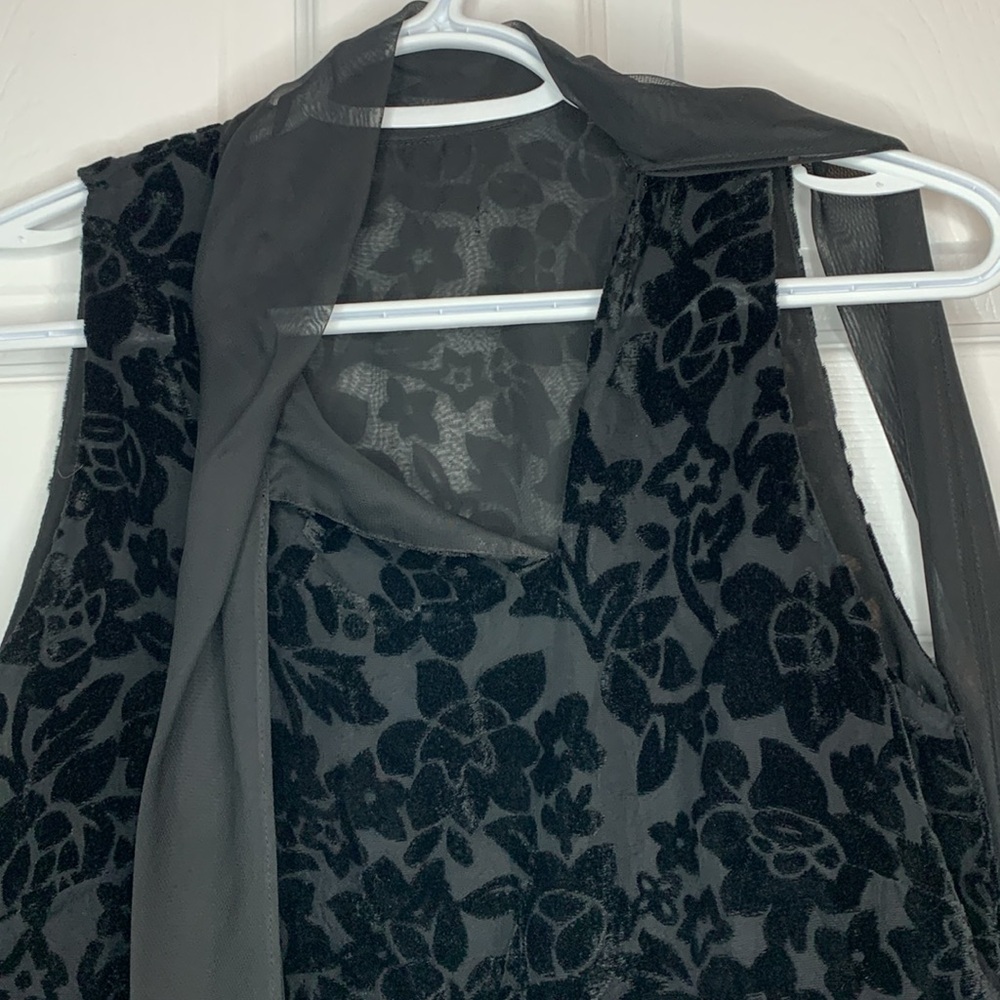 Black Velvet Burnout Floral Blouse Semi Sheer Sleeveless Collared Neck Bow Party - Picture 3 of 13